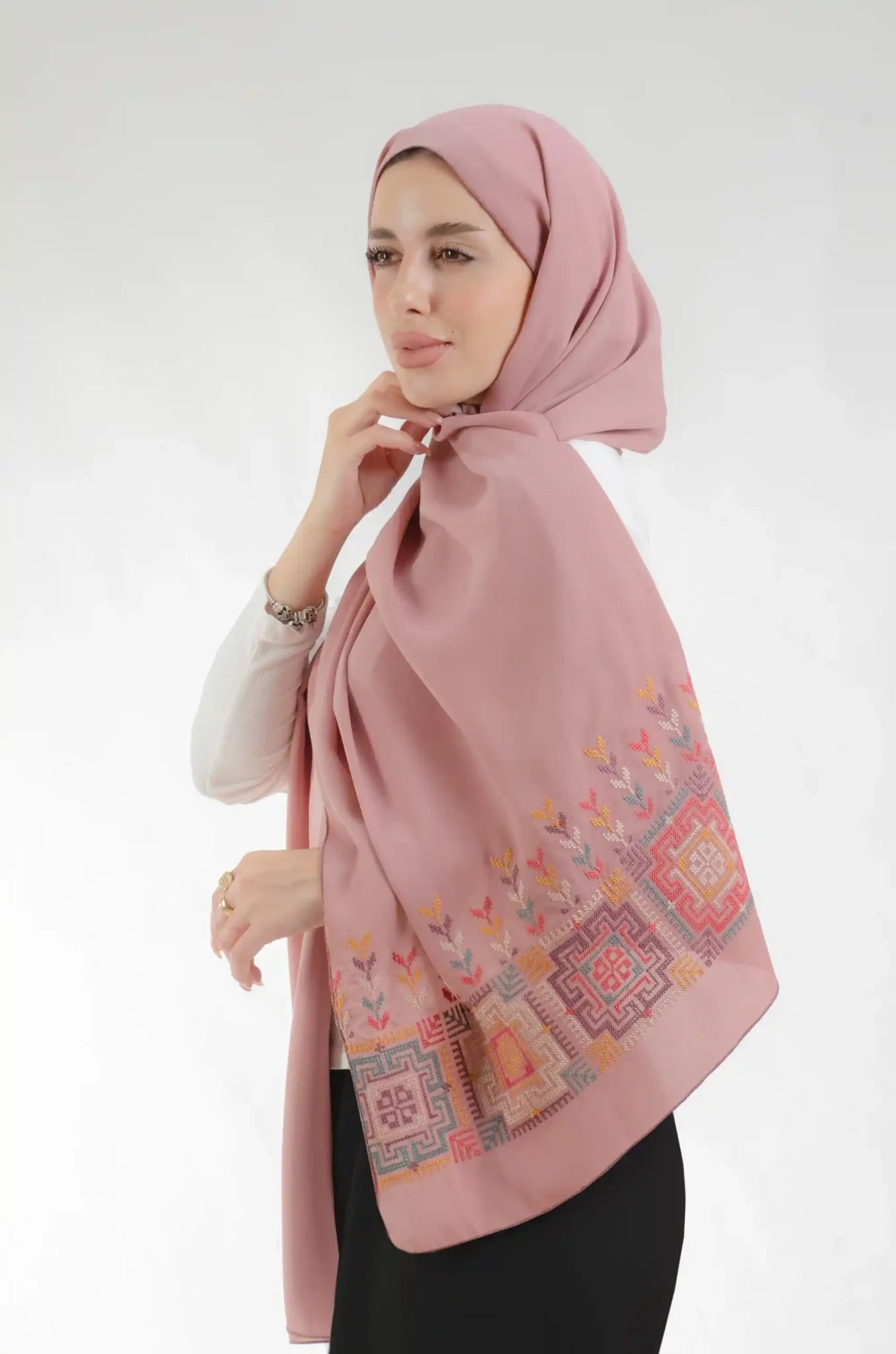 Tatreez Embroidered Hijab | Falahi Mix- Dusty Pink