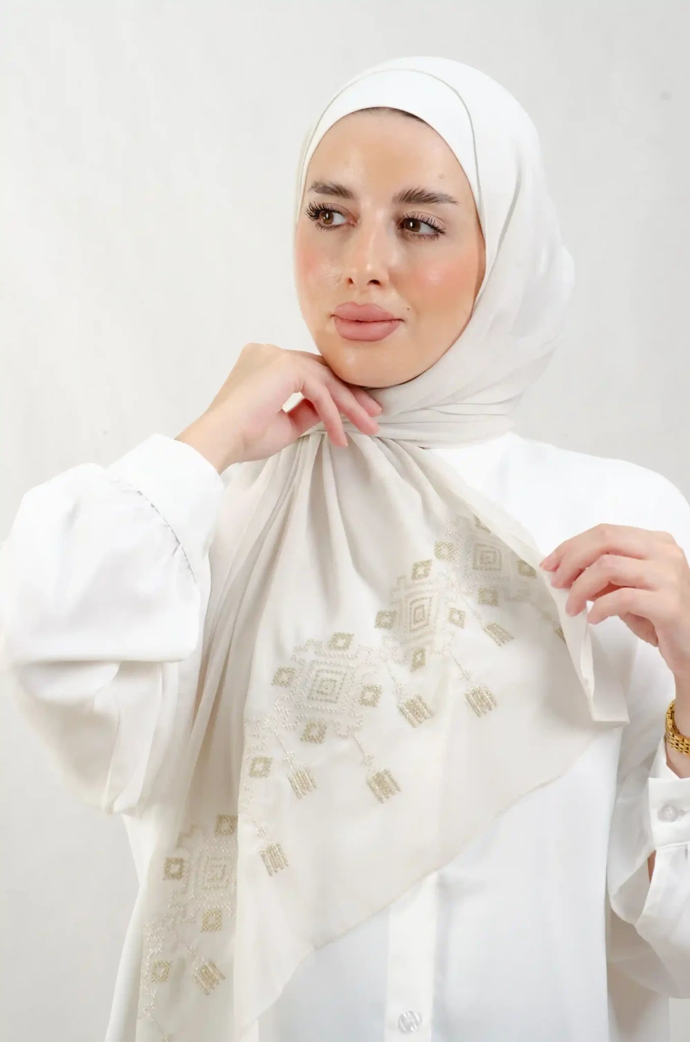 Tatreez Embroidered Hijab | Chandelier - Metal