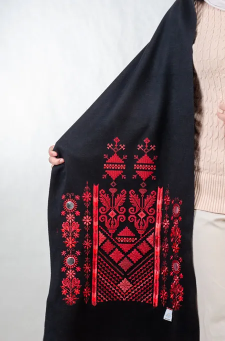 Tatreez Embroidered Shawl | Nabati Black - Red Mix