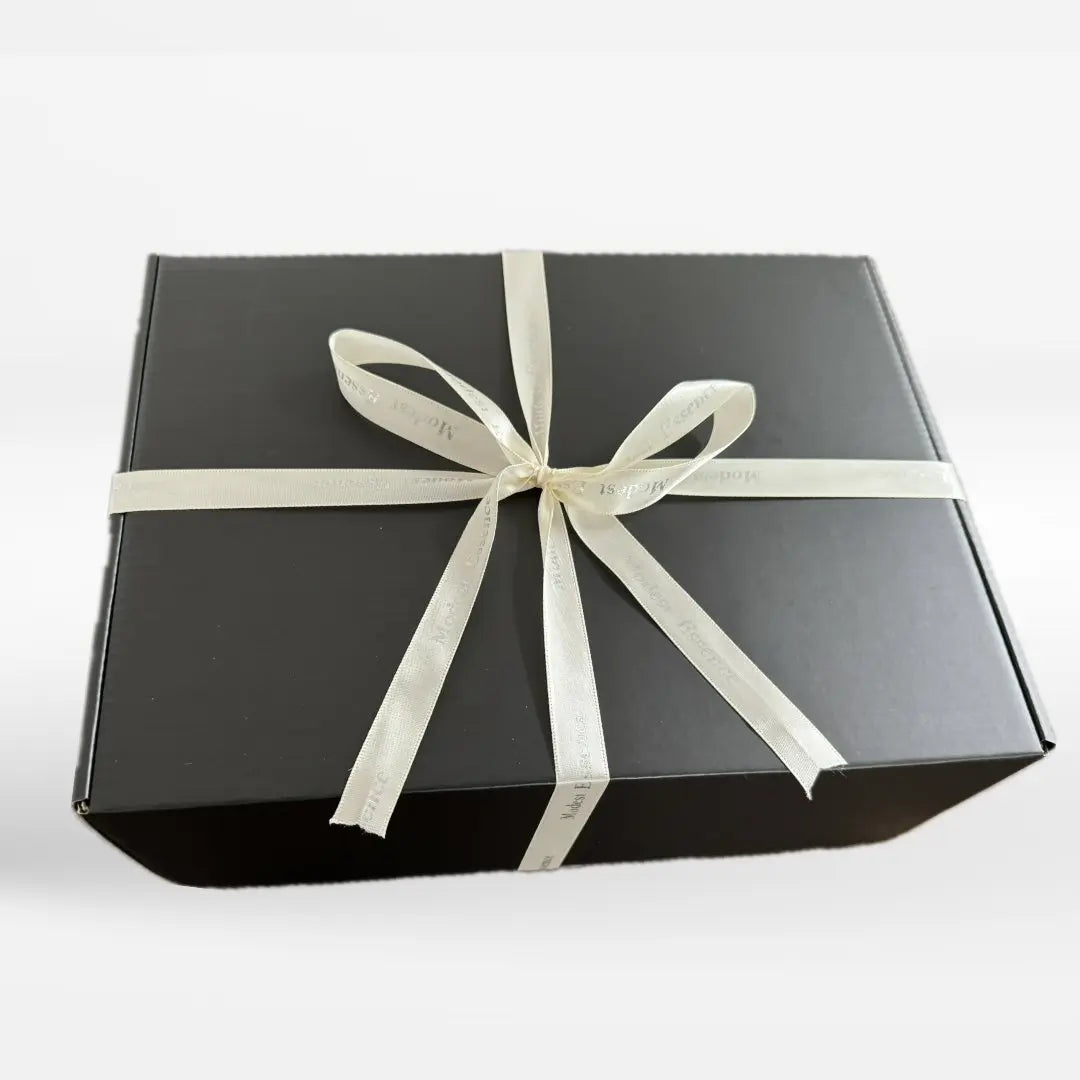 Gift Box - Modest Essence