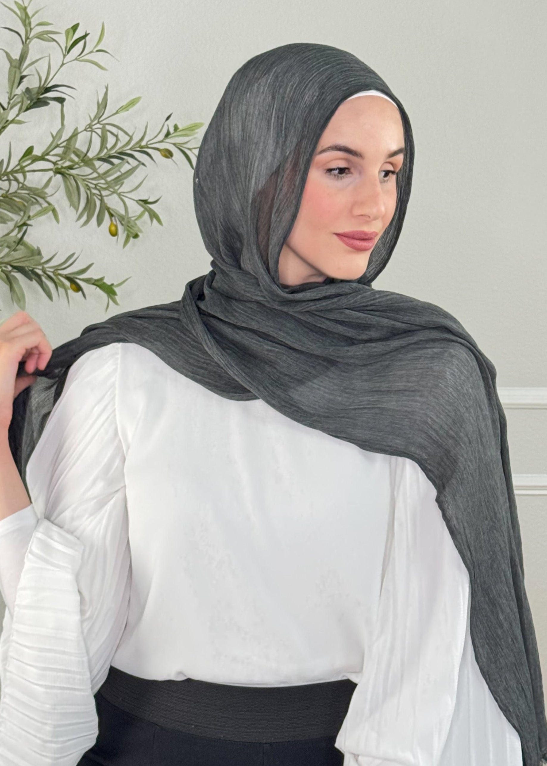Crinkle Modal Hijab - Charcoal