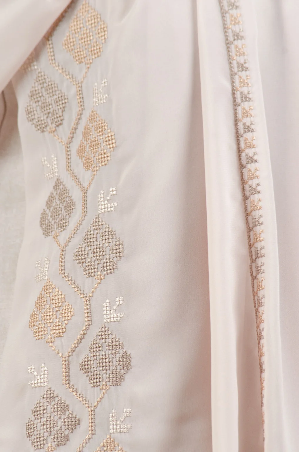 Tatreez Embroidered Hijab | The Dalia - Camel