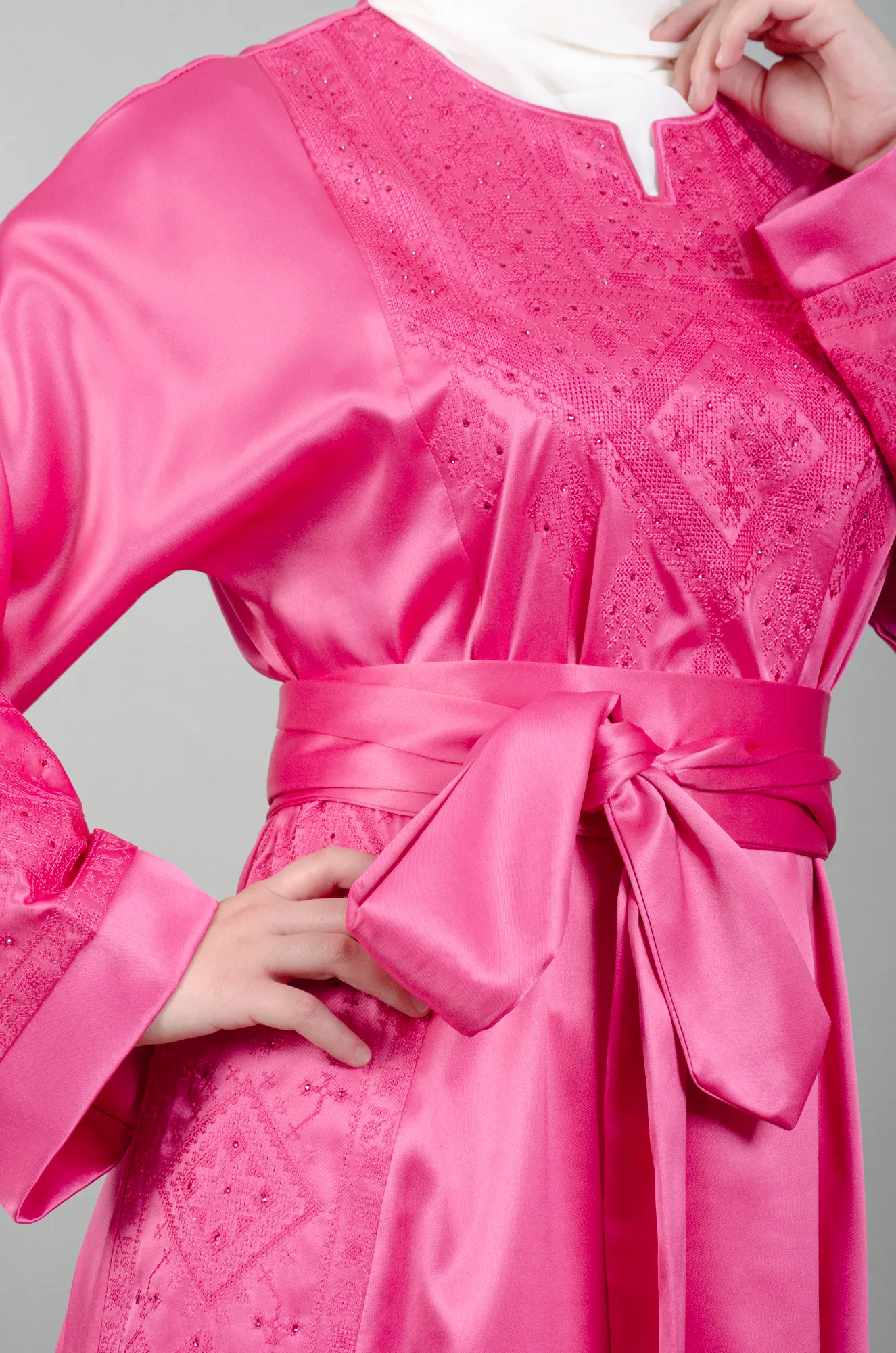 Tatreez Embroidery Thobe - Fuchsia
