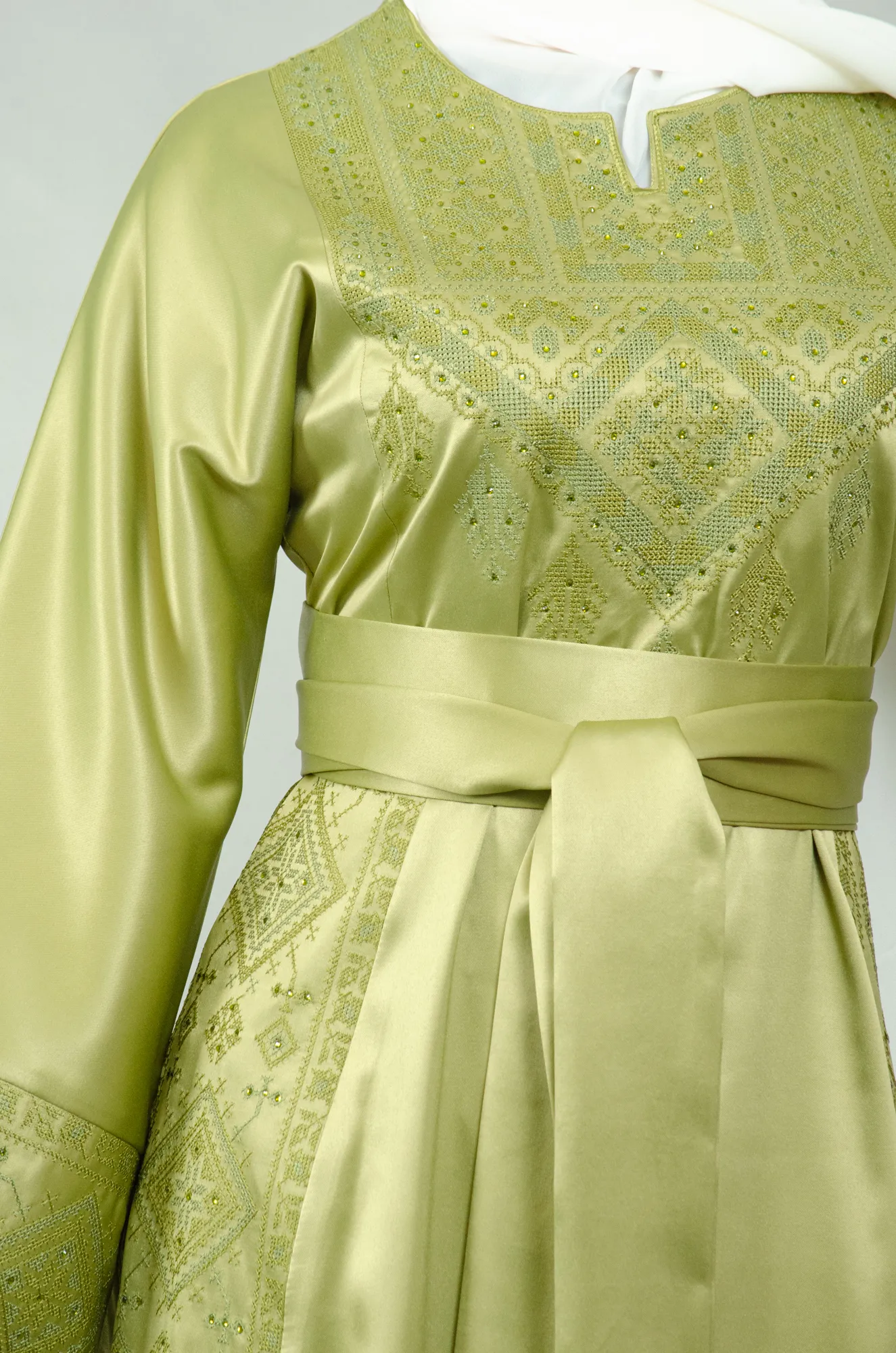 Tatreez Embroidery Thobe - Olive