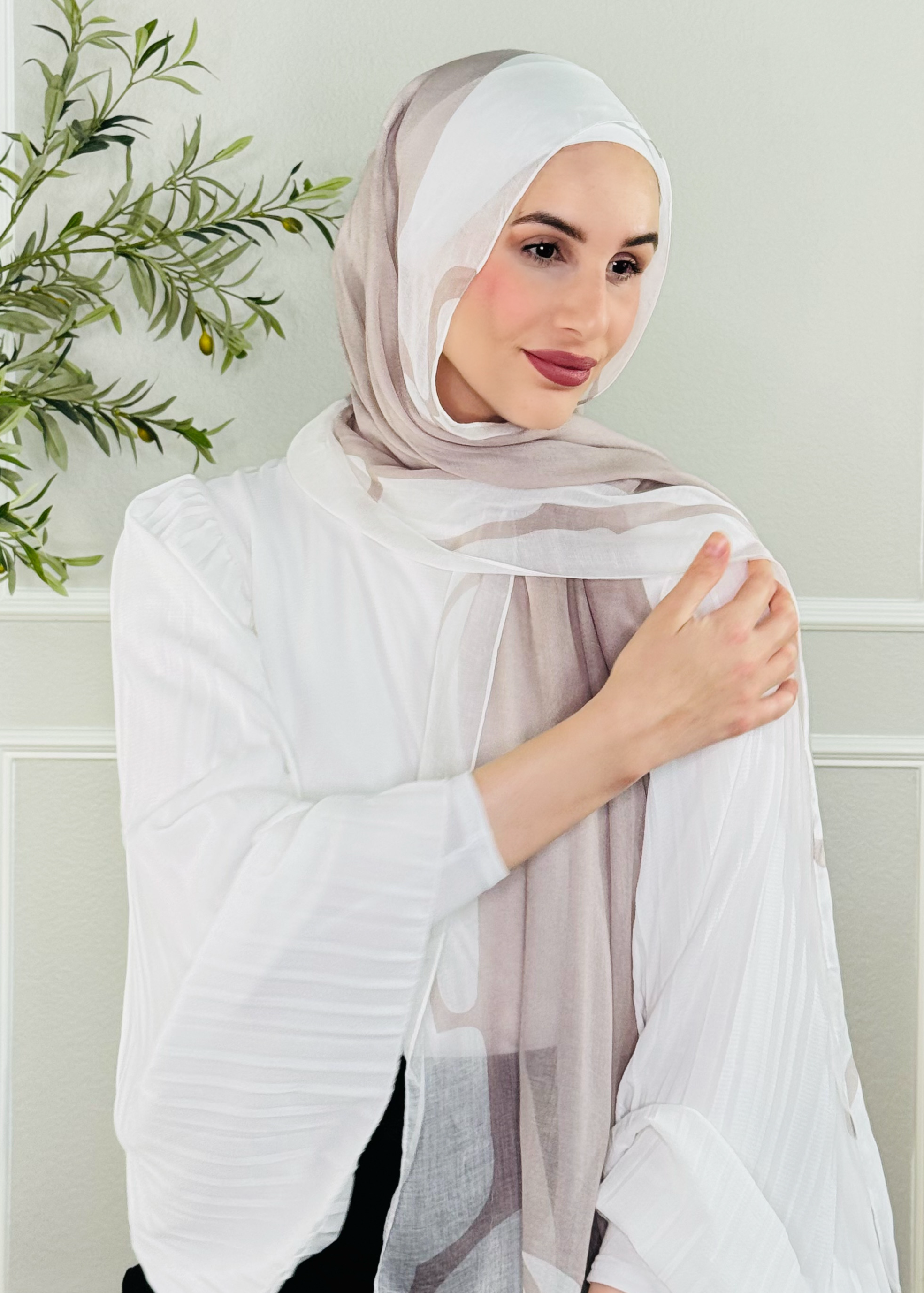 Marble Printed Linen Hijab - Oat Beige with OffWhite