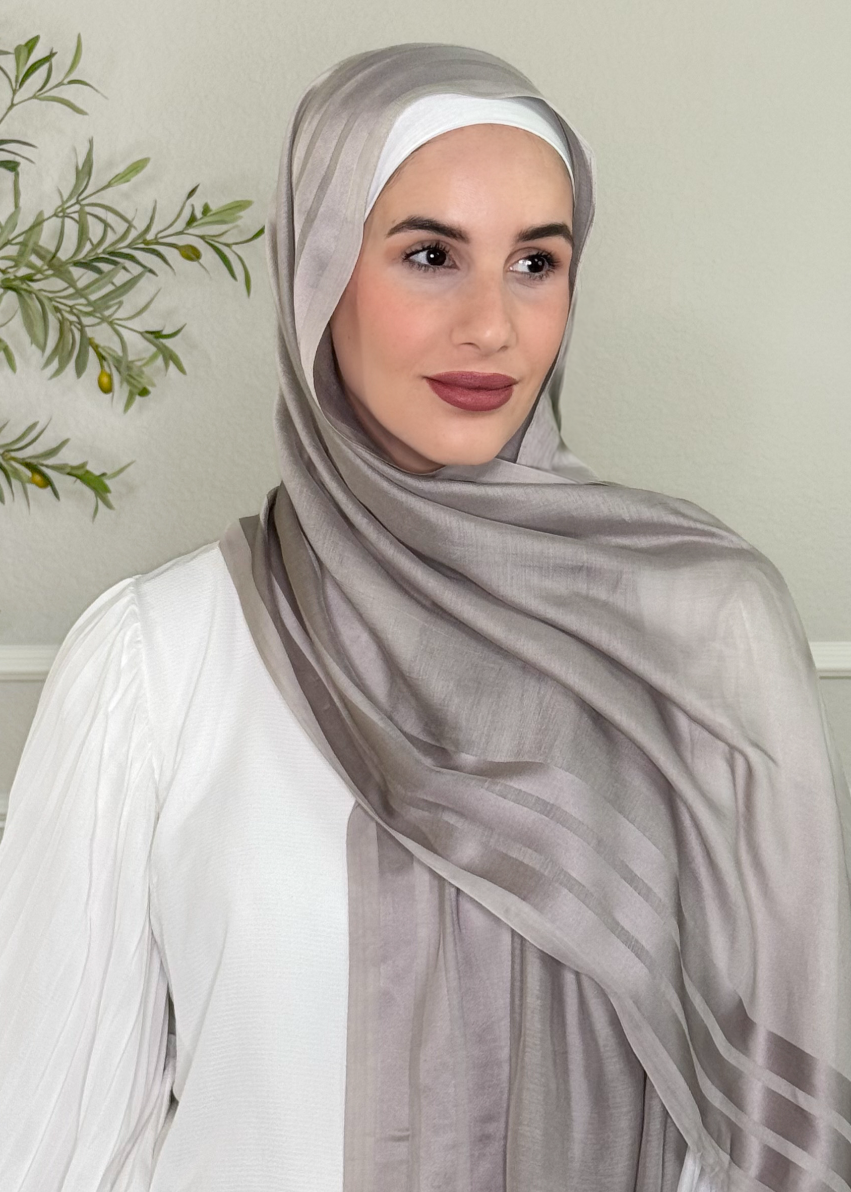 Satin Striped Linen Hijab - Warm Gray