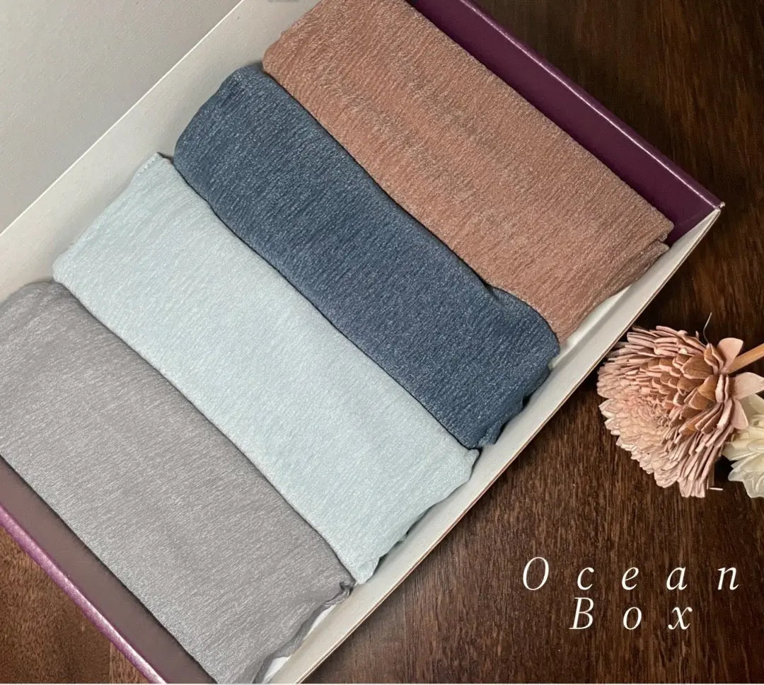 Ocean Hijab Box - Modest Essence