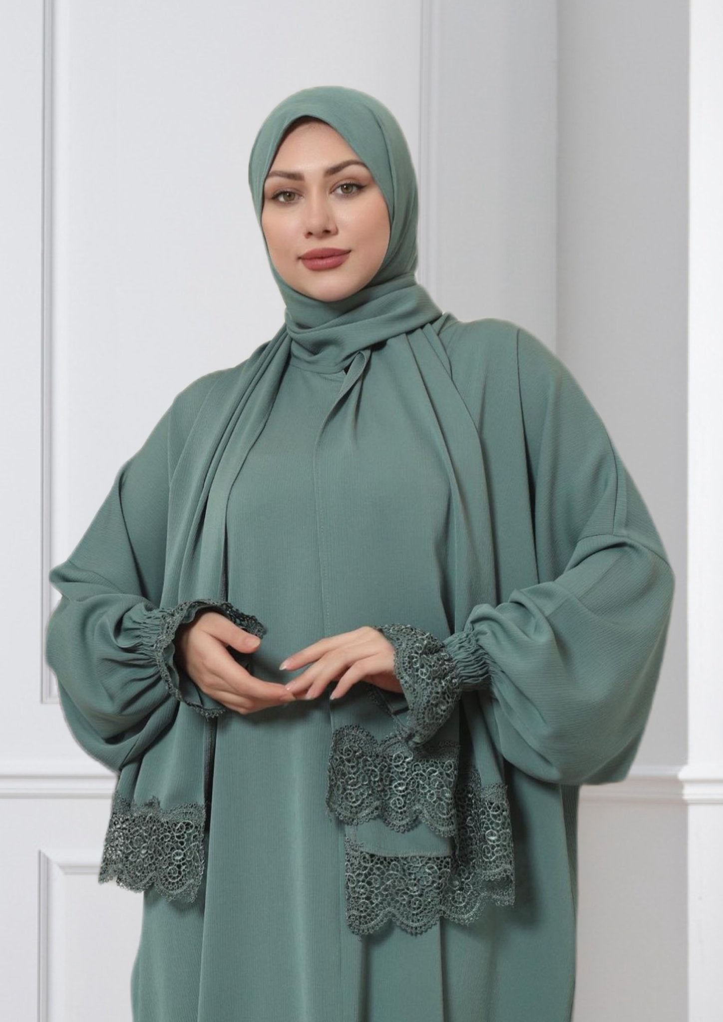 Luxury Crepe Prayer Set - Abaya - Modest Essence