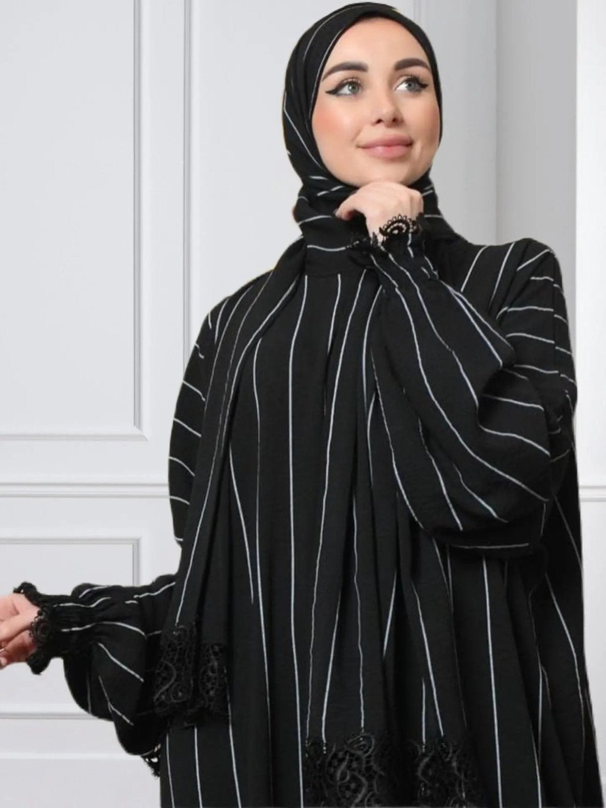 Luxury Striped Prayer Set - Abaya - Modest Essence