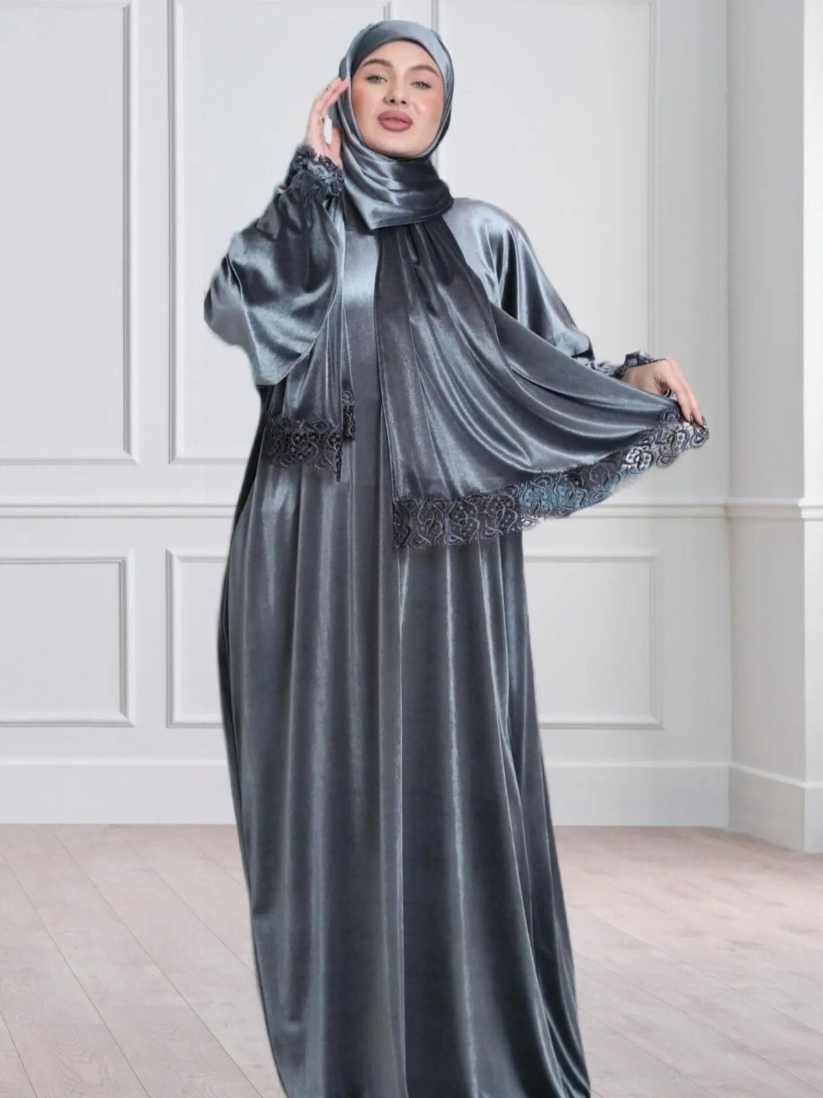 Luxury Velvet Prayer Set - Abaya - Modest Essence