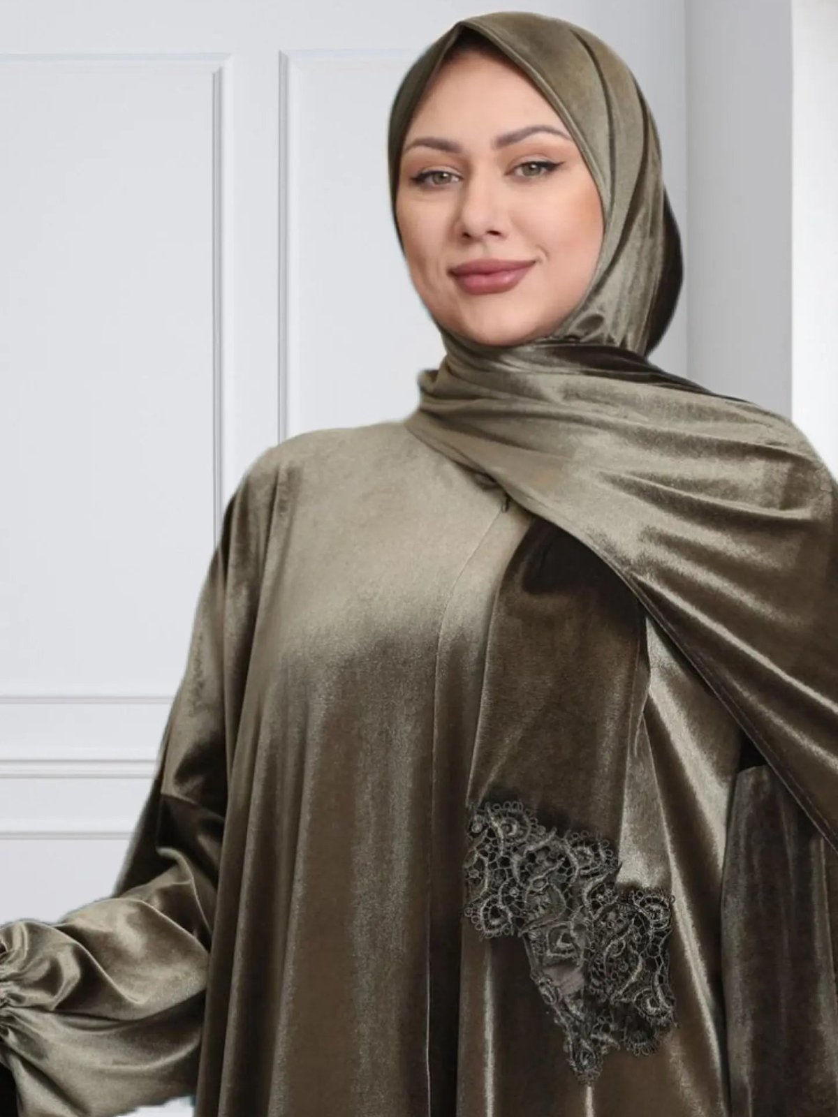 Luxury Velvet Prayer Set - Abaya - Modest Essence