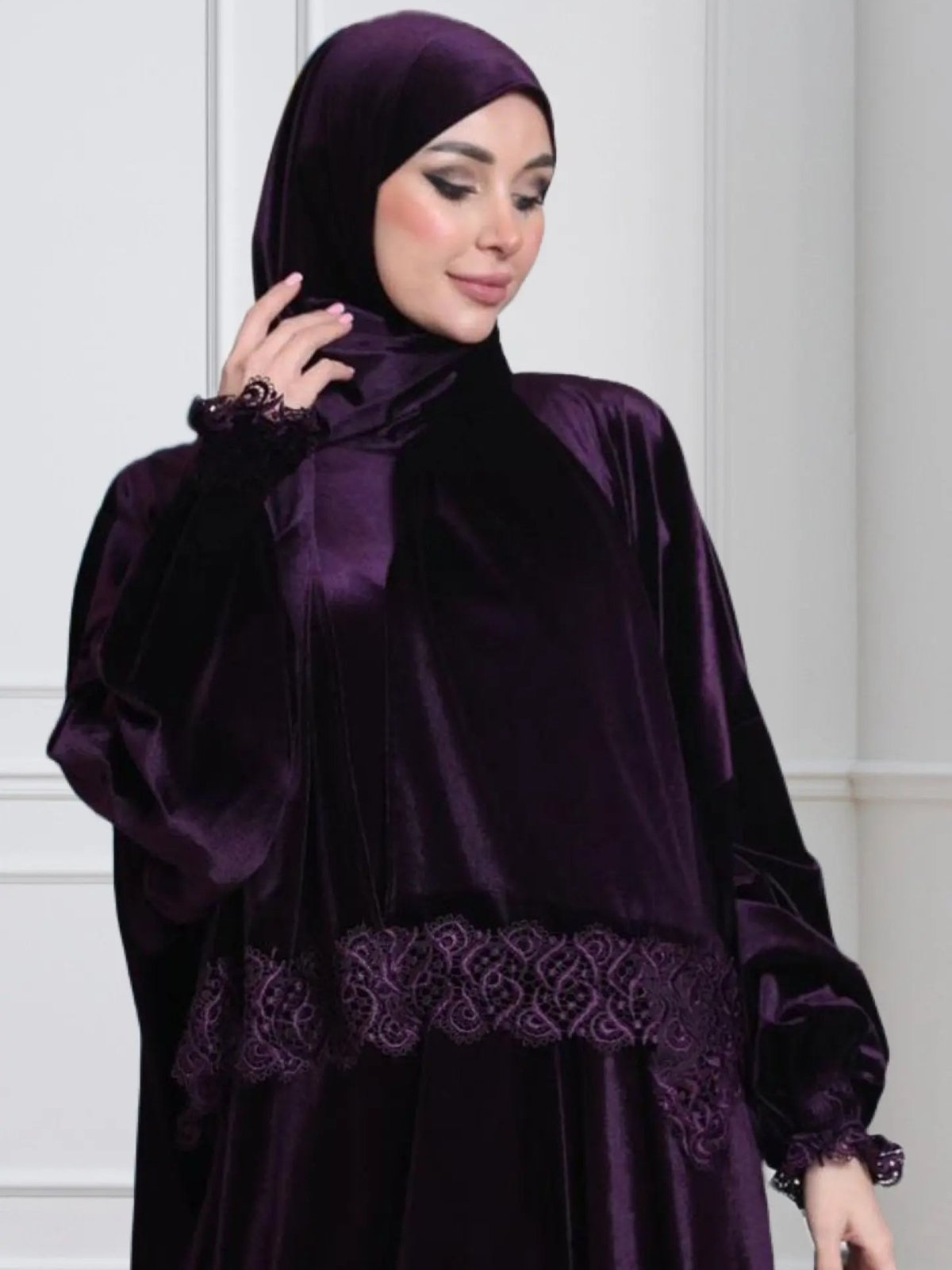 Luxury Velvet Prayer Set - Abaya - Modest Essence